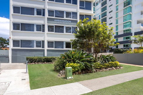 Ambassador Beachfront Apartments - Hosted By Burleigh Letting - C Tourism 0