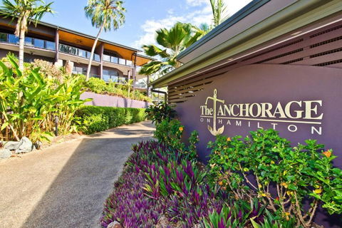 Anchorage 4 & Buggy Hamilton Island - C Tourism 1