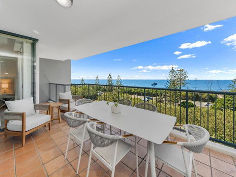 Alex Beachfront Apartment - C Tourism 3