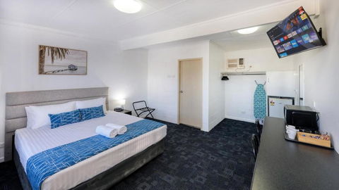Artesian Motor Inn Under New Management RAMS Motel - C Tourism 2
