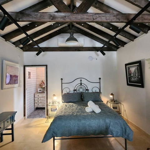 Artistic Private Studio, Parramatta - C Tourism 0