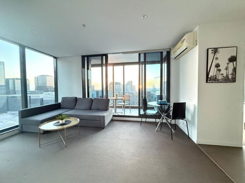 Astonishing 2B2B UpperWestSide Residence Opposite Southern Cross Station - C Tourism 1