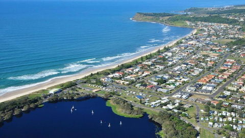 At The Beach - Lennox Head - C Tourism 2