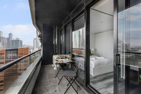 Aura Off Flinders Lane - A City Centre Balcony Abode - C Tourism 3