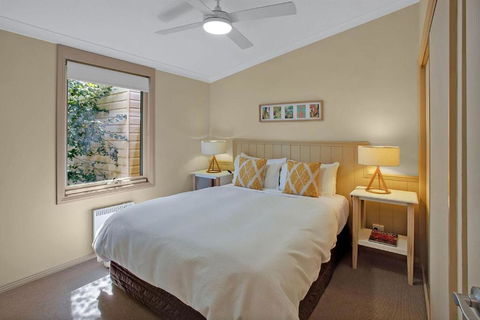 Autumn Abode Cottages - One - C Tourism 3
