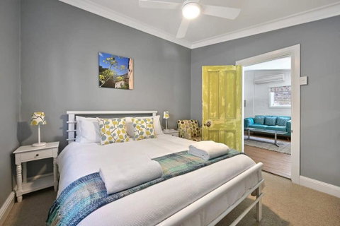 Autumn Leaf Cottage - Heritage Charm, Close To CBD - C Tourism 2
