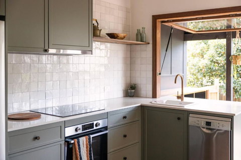 Back Beach Villa - C Tourism 0