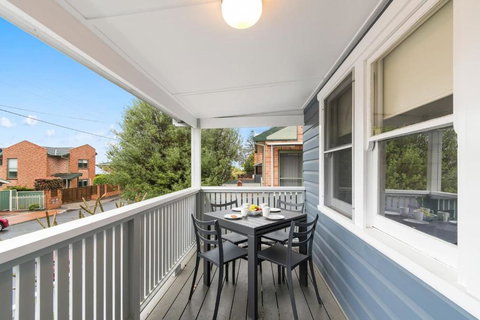 Bally Escape - Cottage Serenity In A Scenic Village - C Tourism 1