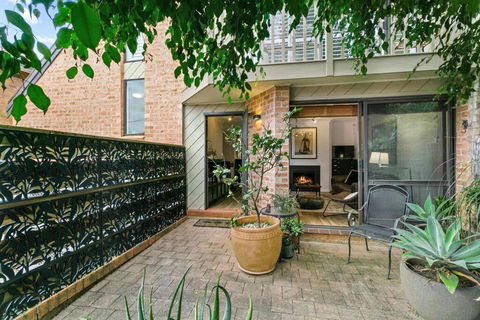 BARIS - Bariston Avenue Cremorne - C Tourism 2