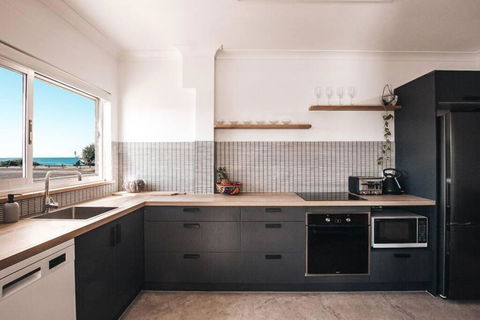 BAY PROPERTIES . Ocean Sounds - C Tourism 1