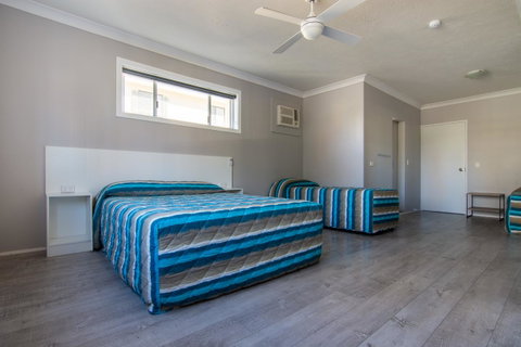 Burleigh Gold Coast Motel - C Tourism 1