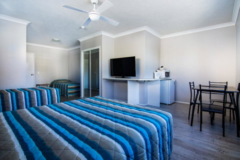 Burleigh Gold Coast Motel - C Tourism 2