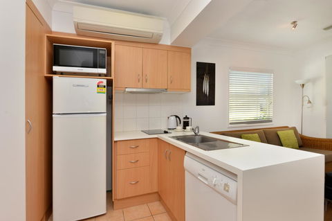 Port Douglas Apartments - Adults Only Oasis - C Tourism 8
