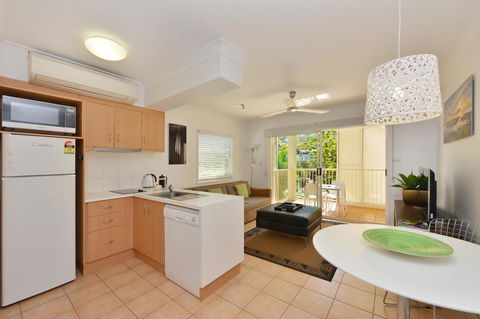 Port Douglas Apartments - Adults Only Oasis - C Tourism 0