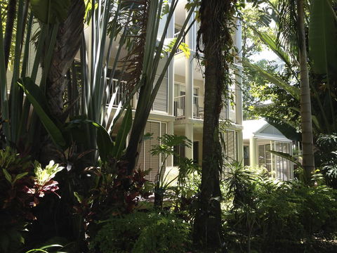 Port Douglas Apartments - Adults Only Oasis - C Tourism 40