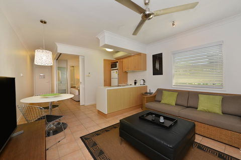 Port Douglas Apartments - Adults Only Oasis - C Tourism 7