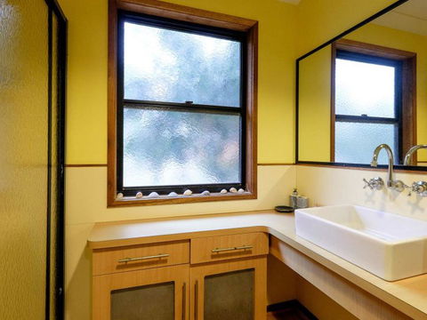 Five Bimba (Tractor House) - C Tourism 14