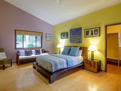 Five Bimba (Tractor House) - C Tourism 7