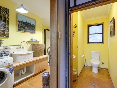 Five Bimba (Tractor House) - C Tourism 15