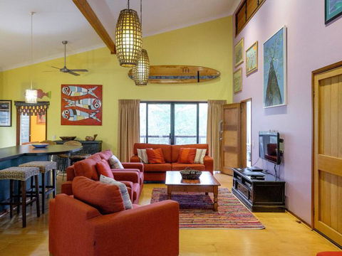 Five Bimba (Tractor House) - C Tourism 2