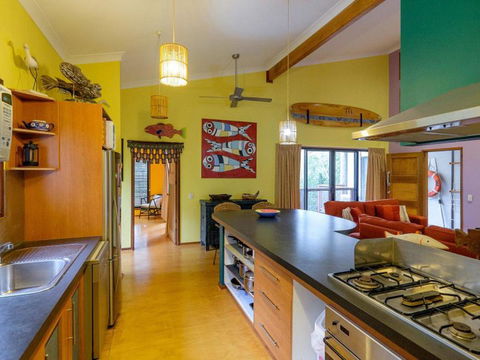 Five Bimba (Tractor House) - C Tourism 1
