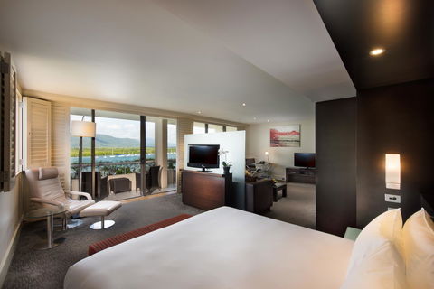 Hilton Cairns - C Tourism 15