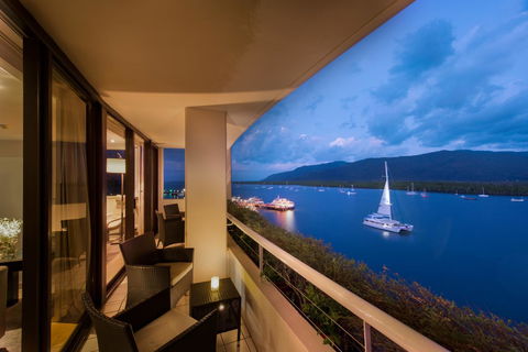 Hilton Cairns - C Tourism 20