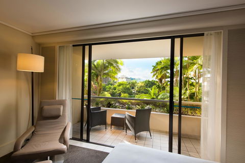 Hilton Cairns - C Tourism 10