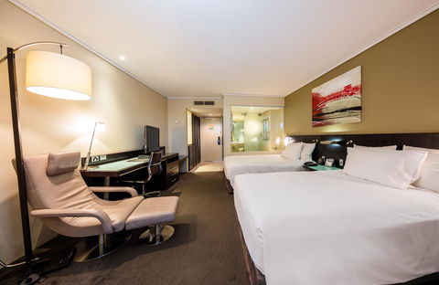 Hilton Cairns - C Tourism 11