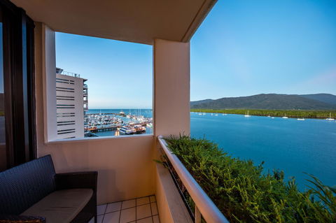 Hilton Cairns - C Tourism 30