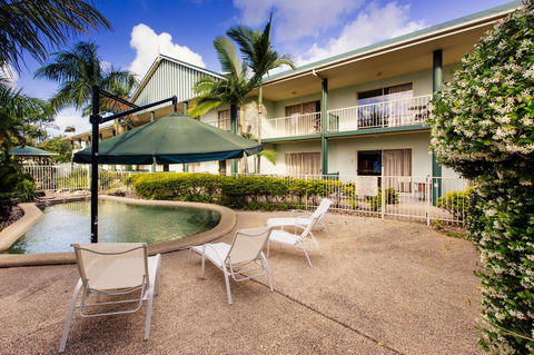 Shamrock Gardens Motel - C Tourism 10
