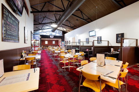 Glenmore Tavern - C Tourism 20
