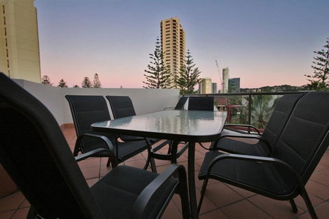 Burleigh On The Beach - C Tourism 29