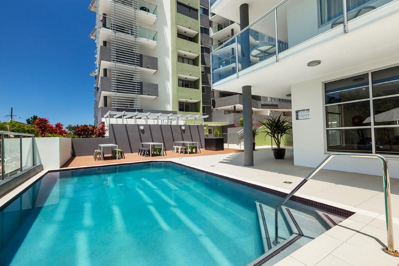Albion QLD C Tourism