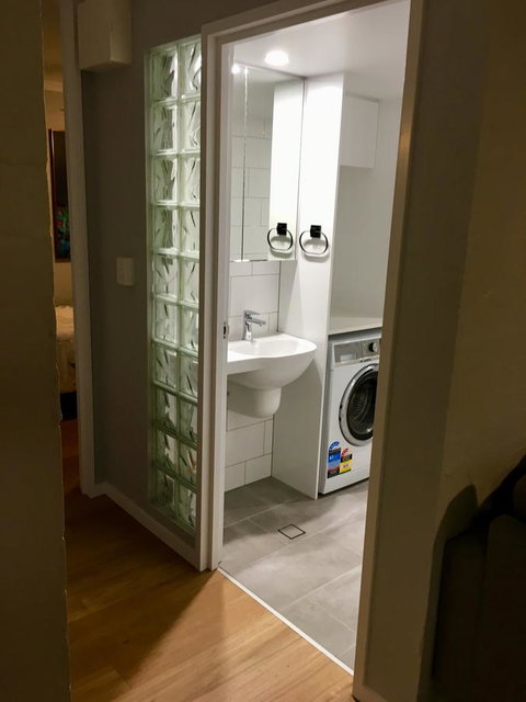 Burleigh Palms Holiday Apartments - C Tourism 8