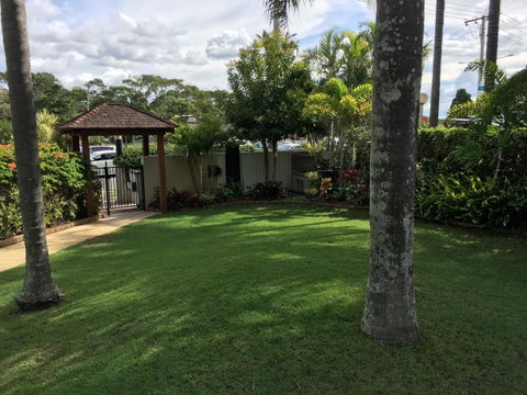 Burleigh Palms Holiday Apartments - C Tourism 21