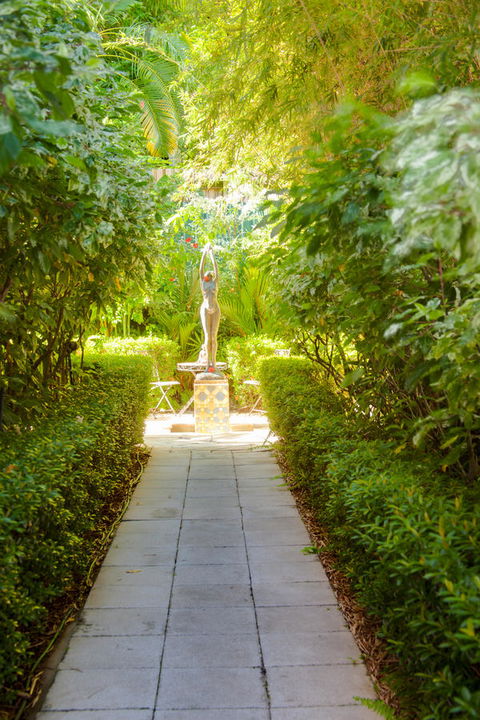 Martinique On Macrossan - C Tourism 21