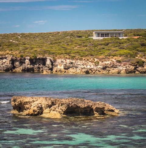 Hanson Bay Cabins - C Tourism 0