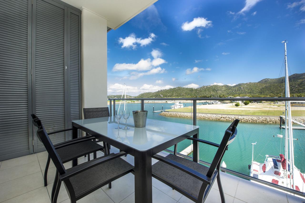 Magnetic Island QLD C Tourism
