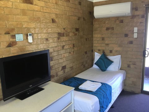 Bribie Waterways Motel - C Tourism 12