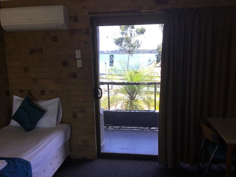 Bribie Waterways Motel - C Tourism 13