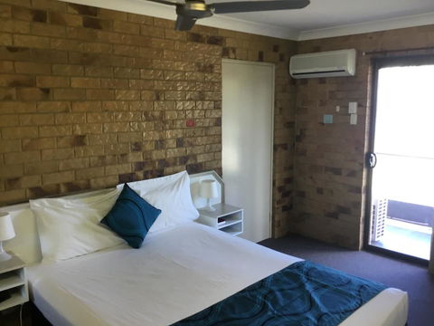 Bribie Waterways Motel - C Tourism 16