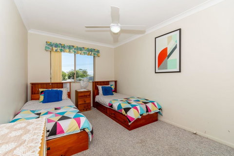 Enjoy The Sea Breezes From The Balcony - Boyd St, Woorim - C Tourism 5