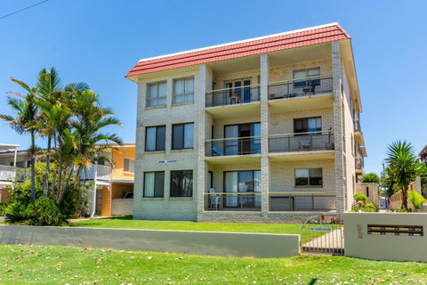 Enjoy The Sea Breezes From The Balcony - Boyd St, Woorim - C Tourism 0