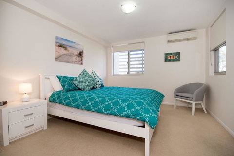 First Floor, Air Conditioned, Free Wi-Fi! - C Tourism 15