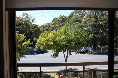 Close To Surf Beach, Surf Club, Hotel And Shops - Boyd St, Woorim - C Tourism 1