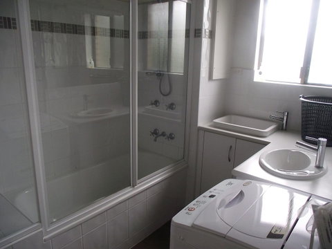 Close To Surf Beach, Surf Club, Hotel And Shops - Boyd St, Woorim - C Tourism 12