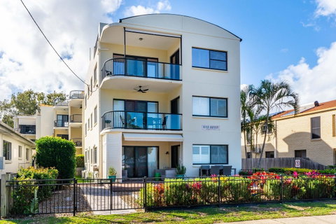 Waterfront Views From Private Rooftop Balcony - Bayview South Esp, Bongaree - C Tourism 0