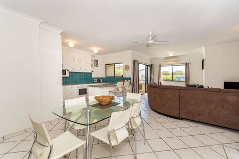 Waterfront Views From Private Rooftop Balcony - Bayview South Esp, Bongaree - C Tourism 3