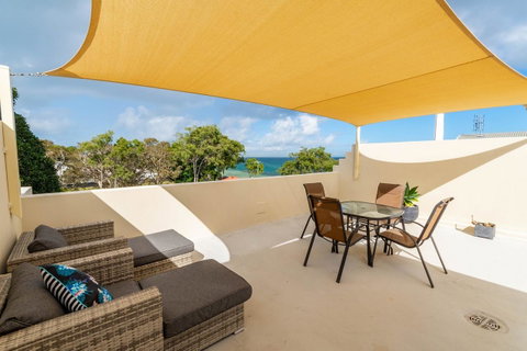 Waterfront Views From Private Rooftop Balcony - Bayview South Esp, Bongaree - C Tourism 12